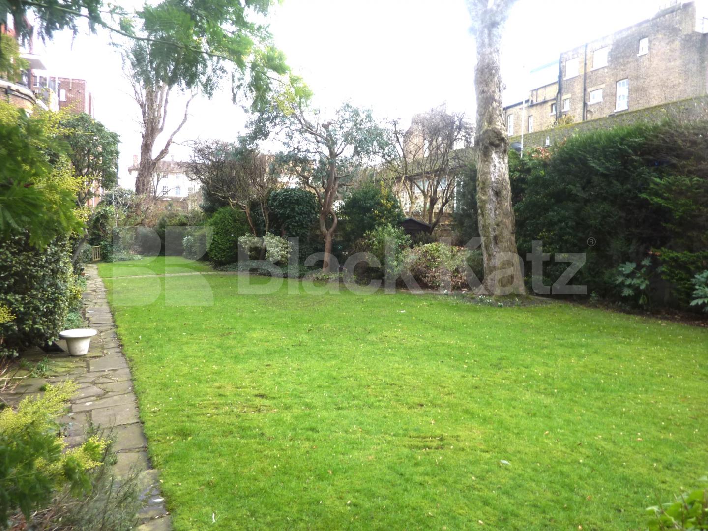 			NEW INSTRUCTION!, 1 Bedroom, 1 bath, 1 reception Flat			 Gloucester Avenue, PRIMROSE HILL / REGENTS PARK